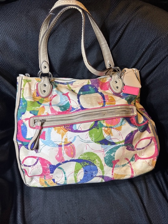 Coach Handbags - Coach Poppy Stamped C Hallie Tote handbag. Multicolor